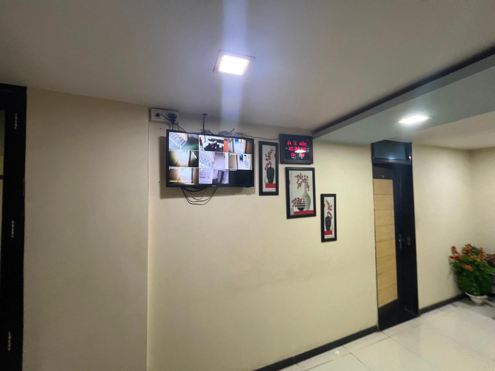 Ānand Oyo Hotel Rio Inn מראה חיצוני תמונה